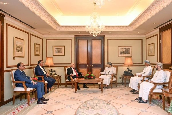 وكيل الخارجية للشؤون السياسية يستقبل وفدًا من حزب العمال البريطاني وكيل الخارجية للشؤون السياسية يستقبل وفدًا من حزب العمال البريطاني