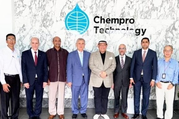 Malaysia: The Ambassador of the Sultanate of Oman visits a leading factory in the chemical industry Malaysia: The Ambassador of the Sultanate of Oman visits a leading factory in the chemical industry