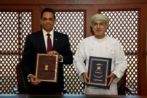 سلطنة عُمان والهند توقعان على بروتوكول تجنب الازدواج الضريبي