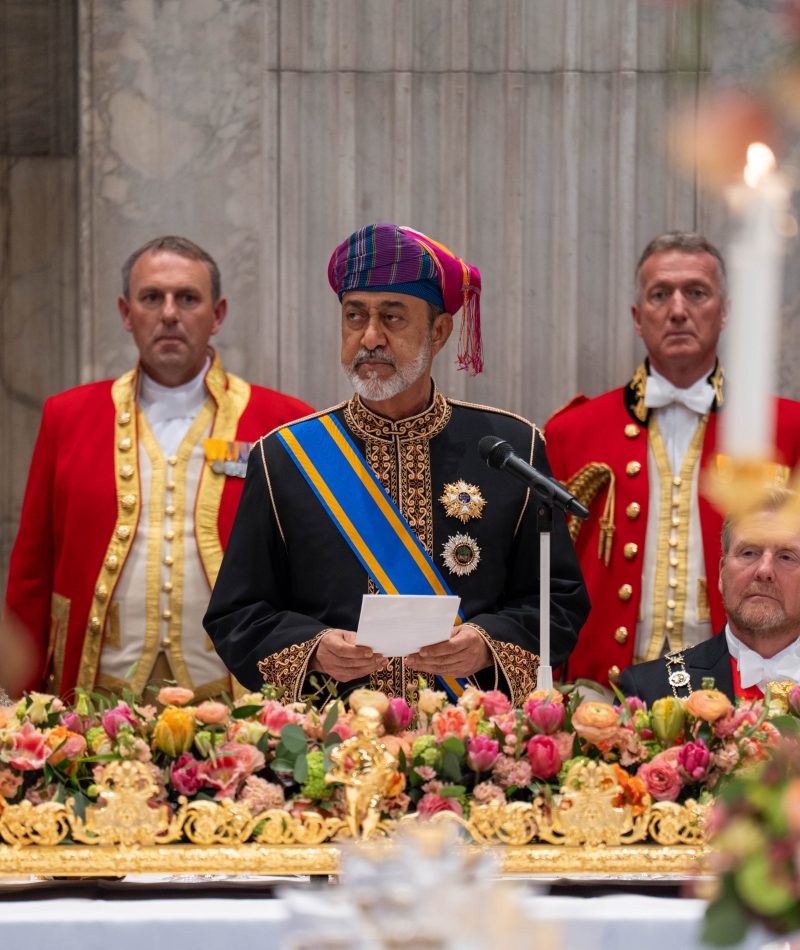 King of the Netherlands holds dinner in honour of His Majesty