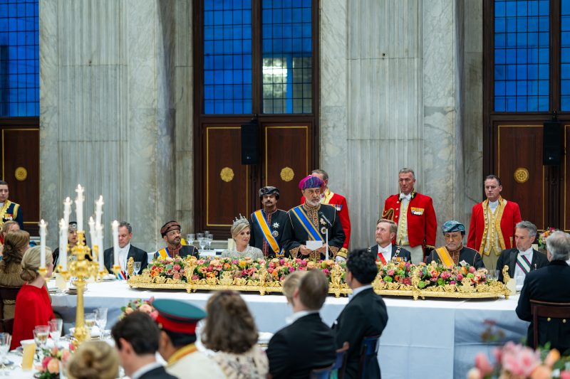 King of the Netherlands holds dinner in honour of His Majesty
