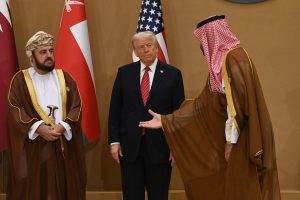 نيابةً عن جلالتِه .. سُموّ السّيد أسعد يترأس وفد سلطنة عُمان في القمّة الخليجية - الأمريكيّة في الرياض