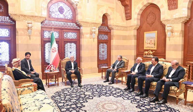 فخامة الرئيس الإيراني يستقبل معالي السيد وزير الخارجية