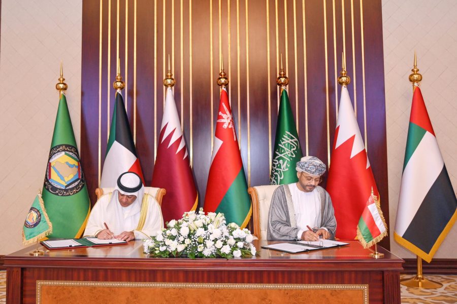 Oman and GCC sign agreement Oman and GCC sign agreement