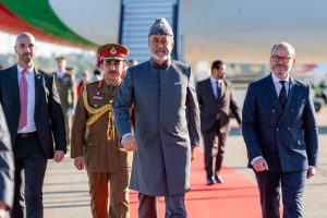 جلالةُ السُّلطان المُعظم يصل إسبانيا