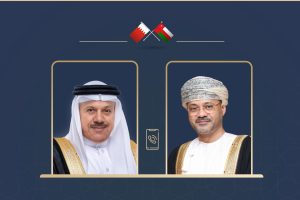 اتصال هاتفي بين وزير الخارجية ونظيره البحريني