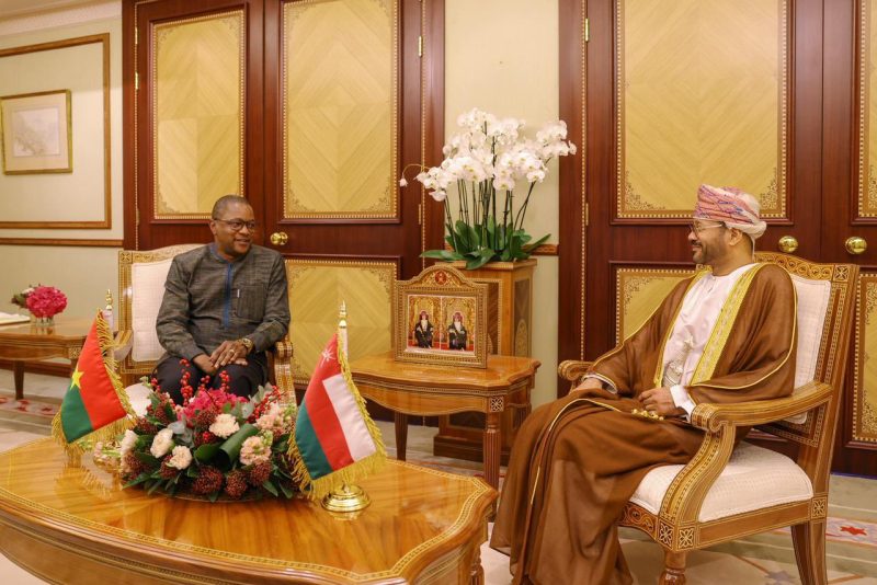 معالي السيد وزير الخارجية يلتقي نظيره البوركيني