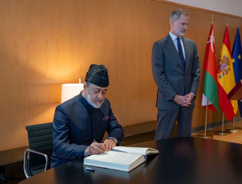 جلالة السُّلطان المعظم يختتم زيارته إلى إسبانيا
