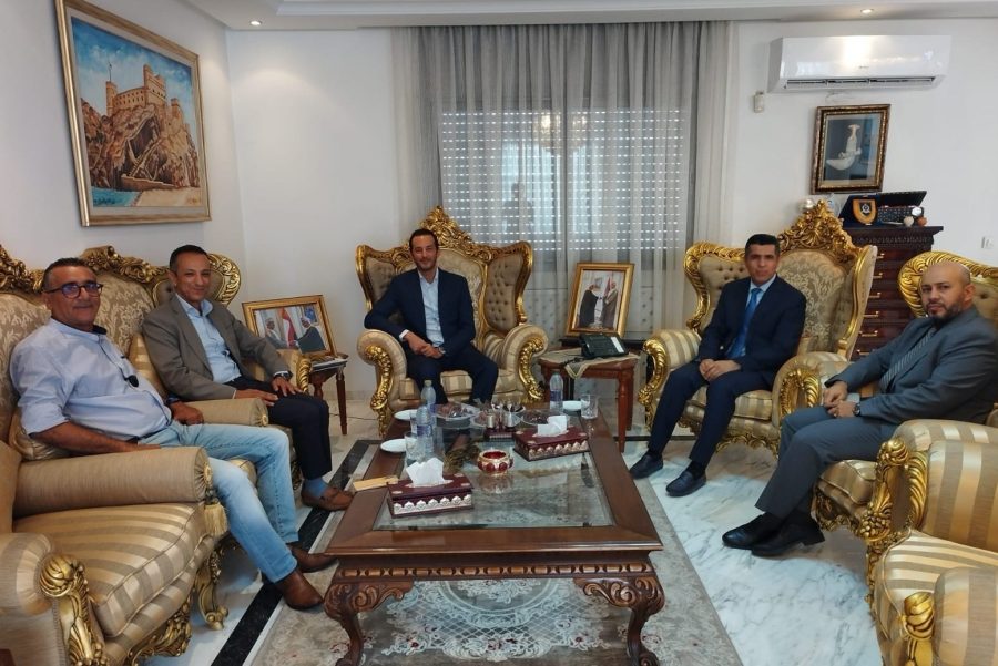 F5WUzeFWYAEjSGW Oman-Ambassador-Tunisia-Meet-Bussinessman