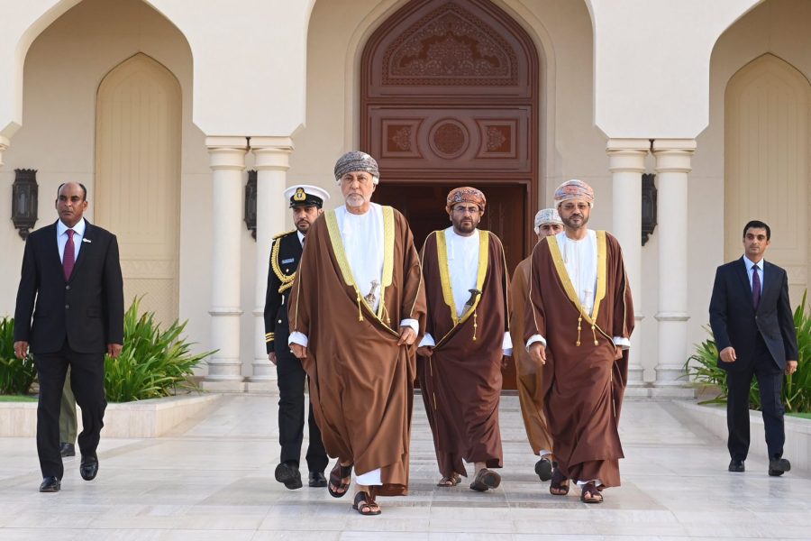 F8zliS7XEAAk6Vv His Highness the Deputy Prime Minister for Defense Affairs heads to the Kingdom of Saudi Arabia