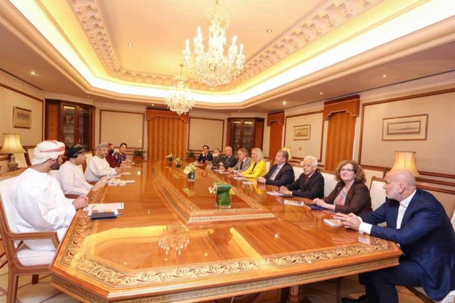 Foreign-Minister-holds-meeting-with-Honorary-Consuls-of-Oman Oman-Foreign-Minister-holds-meeting-with-Honorary-Consuls-of-Oman