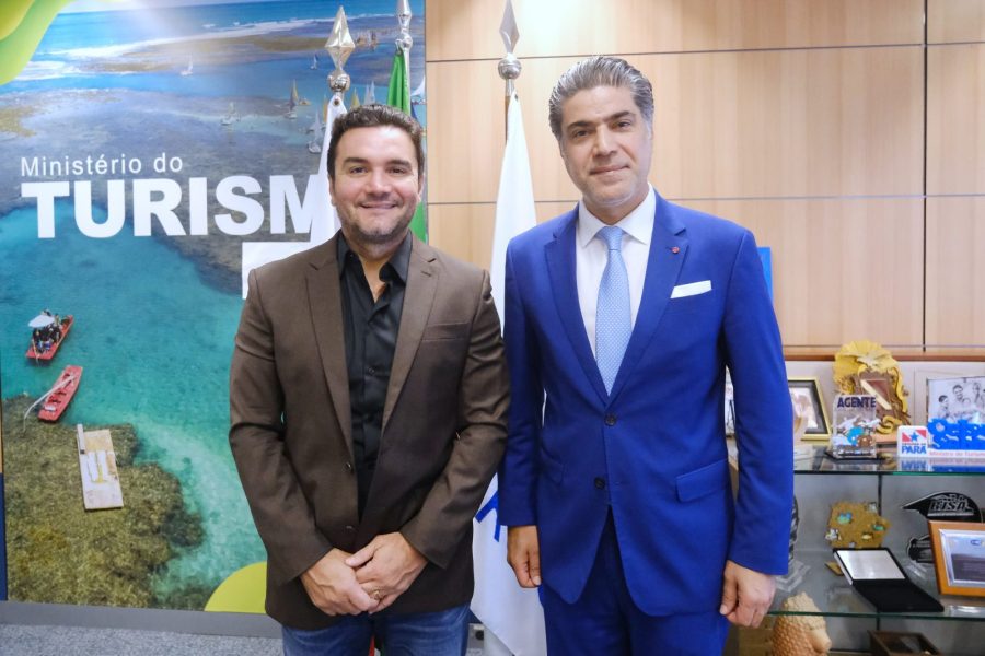 Brazil: The Ambassador of the Sultanate of Oman meets with the Brazilian Minister of Tourism Brazil: The Ambassador of the Sultanate of Oman meets with the Brazilian Minister of Tourism
