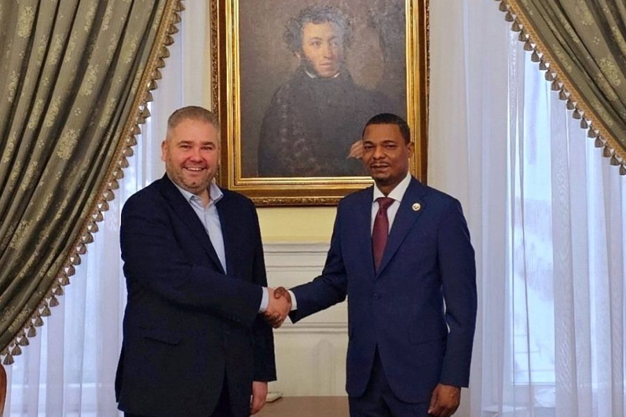 GEijFzcXwAAE2tb Russia: The Ambassador of the Sultanate of Oman meets with the Russian Deputy Minister of Culture