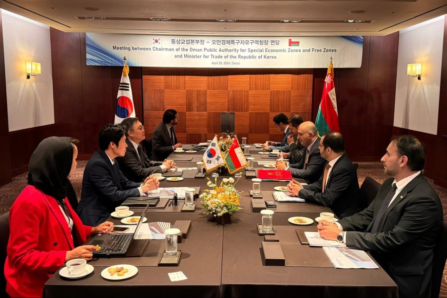 Korea: Chairman of the General Authority for Special Economic Zones and participates in a number of elements Korea: Chairman of the General Authority for Special Economic Zones and participates in a number of elements