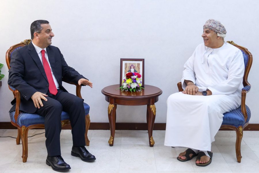 The Undersecretary of the Ministry of Foreign Affairs for Administrative and Financial Affairs receives the Syrian Ambassador Administrative Undersecretary receives the Syrian Ambassador