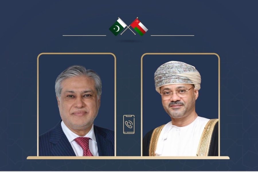 GTFC0G_XcAA3DWJ The Foreign Minister makes a phone call with the Deputy Prime Minister and Foreign Minister of Pakistan