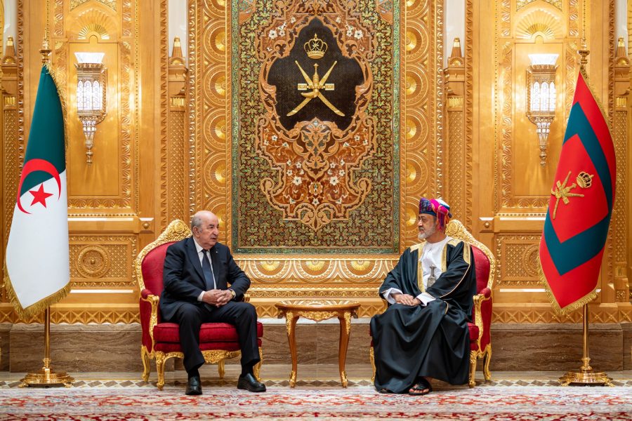 جلالةُ السُّلطان المعظّم والرئيسُ الجزائري يعقدان جلسة مباحثات جلالةُ السُّلطان المعظّم وفخامة الرئيسُ الجزائري يعقدان جلسة مباحثات