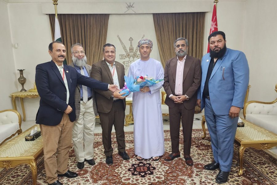 كراتشي: القنصل العام يستقبل رئيس وأعضاء منتدى الأعمال الدولي لبحث تعزيز التعاون التجاري كراتشي: القنصل العام يستقبل رئيس وأعضاء منتدى الأعمال الدولي لبحث تعزيز التعاون التجاري