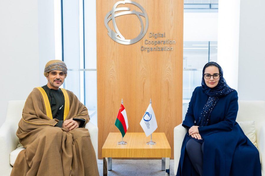 المملكة العربية السعودية: سمو السيد مندوب سلطنة عُمان الدائم لدى منظمة التعاون الرقمي يودع أمين عام المنظمة المملكة العربية السعودية: سمو السيد مندوب سلطنة عُمان الدائم لدى منظمة التعاون الرقمي يودع أمين عام المنظمة