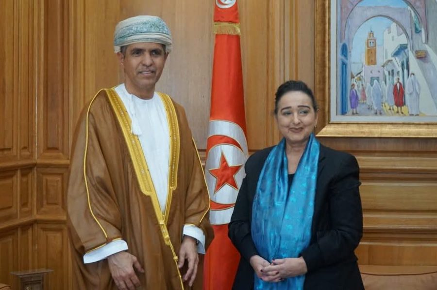 تونس: سفير سلطنة عُمان يبحث تعزيز التعاون الثقافي مع وزيرة الشؤون الثقافية التونسية تونس: سفير سلطنة عُمان يبحث تعزيز التعاون الثقافي مع وزيرة الشؤون الثقافية التونسية