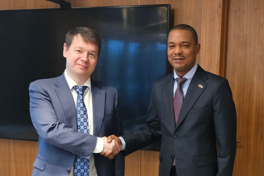 روسيا: سفير سلطنة عُمان في روسيا يبحث التعاون الاقتصادي مع نائب وزير التنمية الاقتصادية الروسي روسيا: سفير سلطنة عُمان في روسيا يبحث التعاون الاقتصادي مع نائب وزير التنمية الاقتصادية الروسي