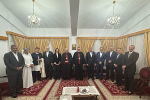 قبرص: سفير سلطنة عُمان يشارك في مأدبة إفطار أقامها رئيس أساقفة الأبرشية المارونية
