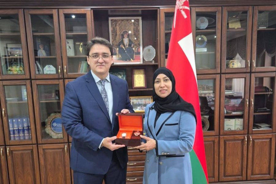Uzbekistan: Ambassador receives gift from President Women’s Day Uzbekistan: Ambassador receives gift from President Women's Day