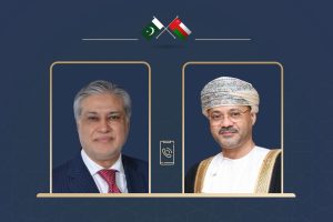 وزير الخارجية يتلقى اتصالًا هاتفيًّا من نظيره الباكستاني