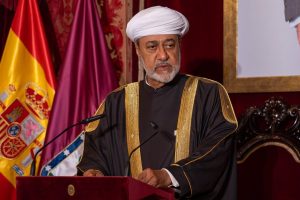 جلالةُ السُّلطان المُعظّم يزور قاعة مجلس مدينة مدريد