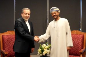 وزير الخارجية يؤكِّد أن المفاوضات الأمريكية الإيرانية بمسقط جرت في أجواء ودّية