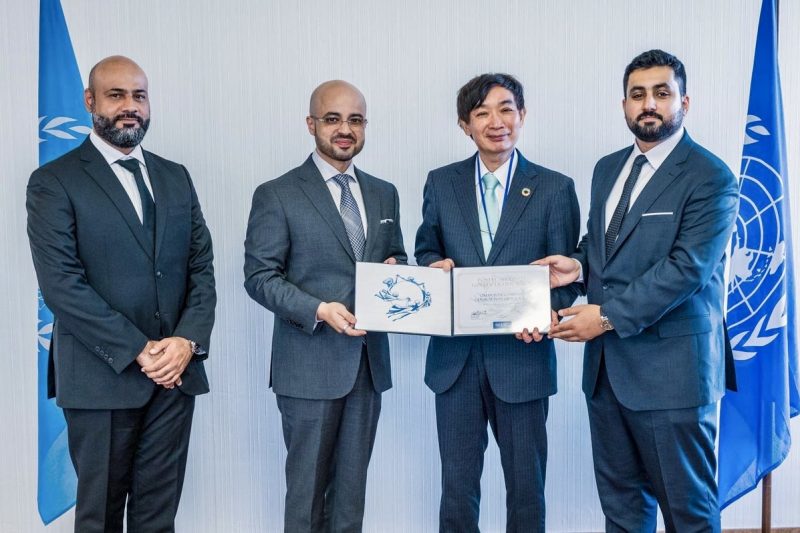 وفد بريد عُمان يستلم شهادة الذهب في الأمان البريدي من الاتحاد البريدي العالمي في سويسرا