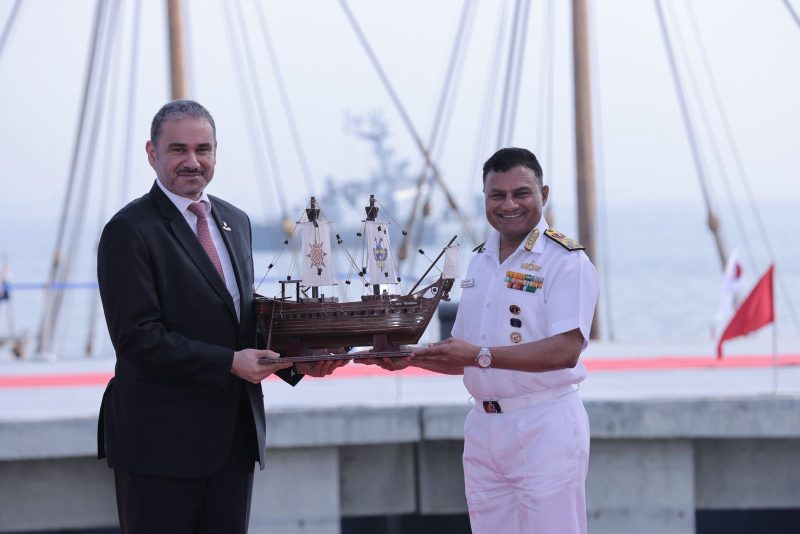 الهند: السفير والملحق العسكري يشاركان في توديع السفينة INSV Kaundinya