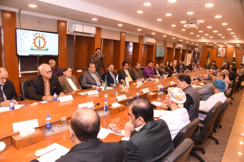 كراتشي: القنصل العام يشارك في جلسة تفاعلية حول فرص الاستثمار في عمان