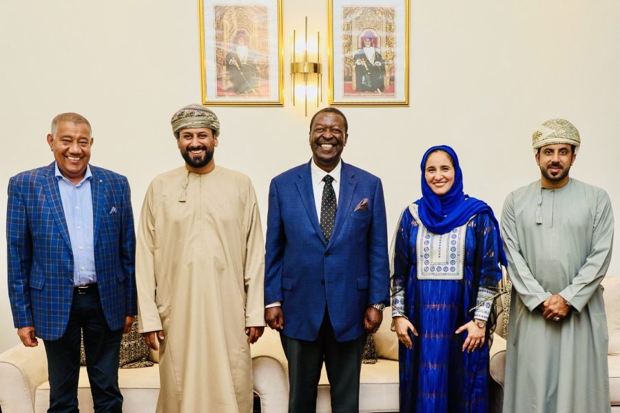 كينيا: السفيرة تقيم مآدبة عشاء على شرف رئيس الوزراء ووزير الشؤون الخارجية كينيا: السفيرة تقيم مآدبة عشاء على شرف رئيس الوزراء ووزير الشؤون الخارجية