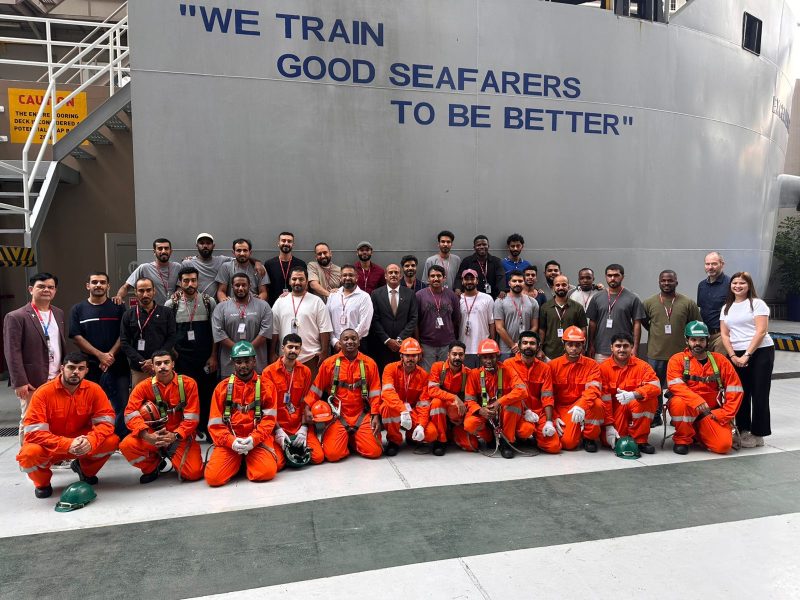 Philippines: Ambassador visits a maritime training centre