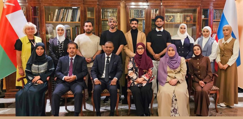 Russia: Embassy welcomes delegation of students from Sohar University