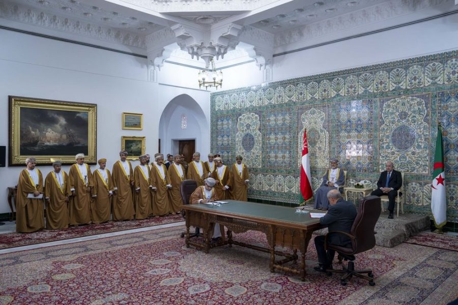 His Majesty and Algerian President witness signing of memoranda of understanding, cooperation agreements and executive programmes His Majesty and Algerian President witness signing of memoranda of understanding, cooperation agreements and executive programmes