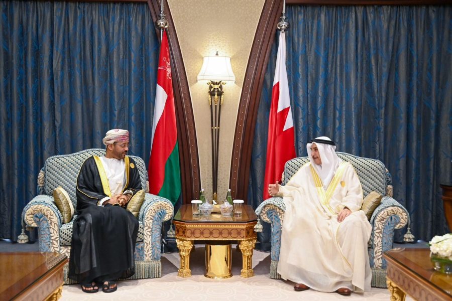 وزير الخارجية يلتقي بنائب رئيس مجلس الوزراء البحريني وزير الخارجية يلتقي بنائب رئيس مجلس الوزراء البحريني