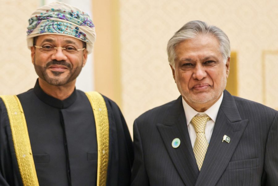 معالي السيد وزير الخارجية يلتقي نائب رئيس الوزراء الباكستاني في تركمانستان معالي السيد وزير الخارجية يلتقي نائب رئيس الوزراء الباكستاني في تركمانستان