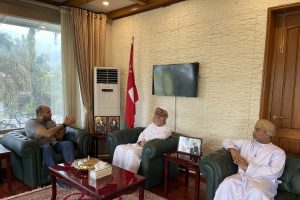 باكستان: السفير يستقبل المدير الإقليمي لطيران السلام