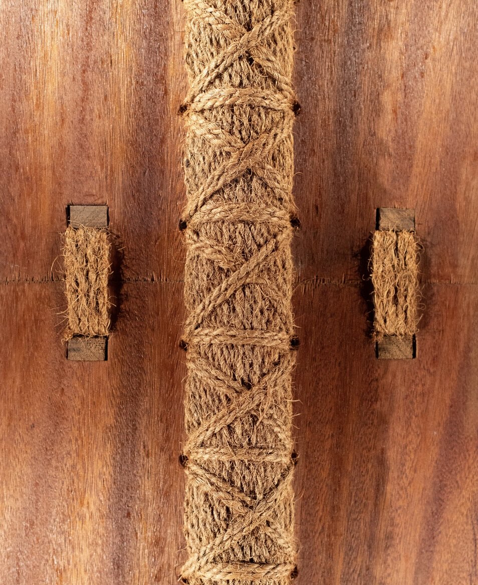 Lashed planks UN Display