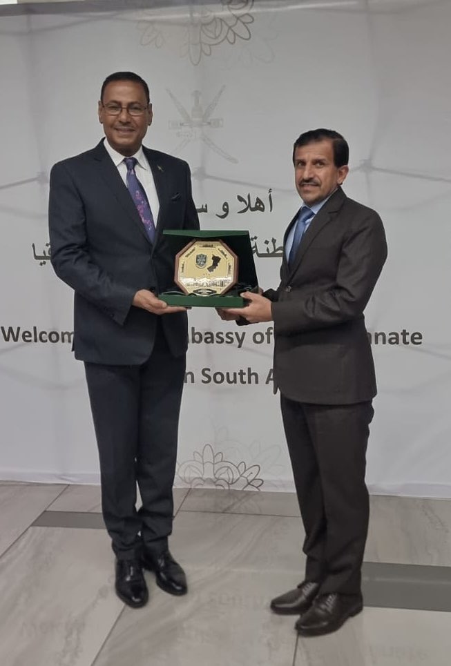 جنوب أفريقيا: سفارة سلطنة عمان تقيم مآدبة عشاء على شرف وفد كلية الدفاع الوطني