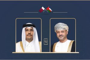 اتصال هاتفي بين وزير الخارجية ورئيس الوزراء القطري
