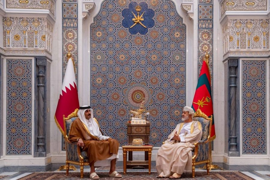 جلالةُ السُّلطان وأمير قطر يبحثان تطوّرات الأحداث في المنطقة