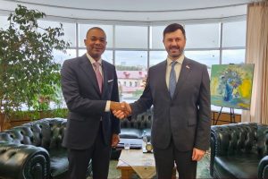 بيلاروس: سفير سلطنة عمان يجتمع مع نائب وزير الخارجية