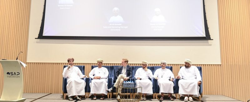 وزارةُ النقل والاتصالات وتقنية المعلومات تدشن مشروع برنامج مسرعات الفضاء