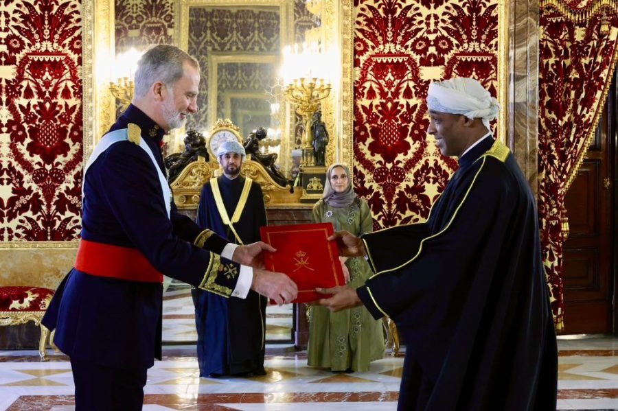 أسبانيا: سفير سلطنة عُمان يقدم أوراق اعتماده أسبانيا: سفير سلطنة عُمان يقدم أوراق اعتماده