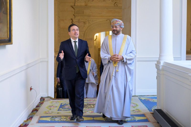 معالي السيد وزير الخارجية يلتقي نظيره الأسباني في مدريد
