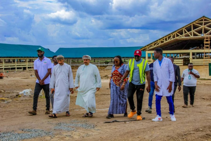 تنزانيا: السفير يقوم بزيارة ميدانية لشركة متخصصةفي تصدير اللحوم تنزانيا: السفير يقوم بزيارة ميدانية لشركة متخصصةفي تصدير اللحوم