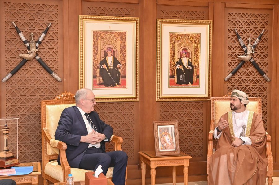 Oman and Switzerland discuss enhancing economic, trade and scientific cooperation